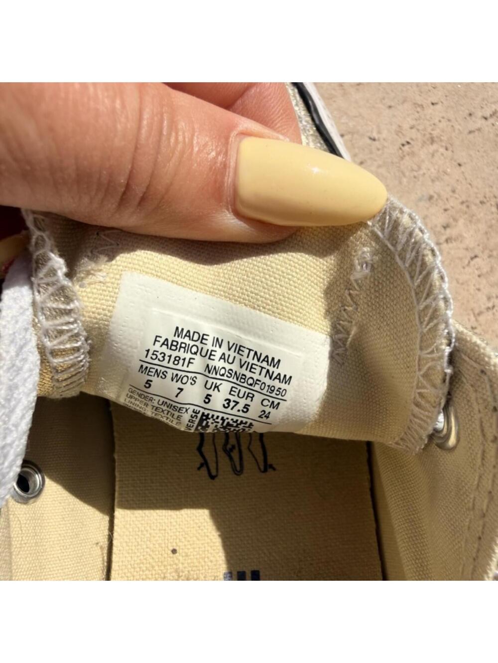 Converse Metallic Gold Low Top Sneakers Size 7 - Picture 2 of 5